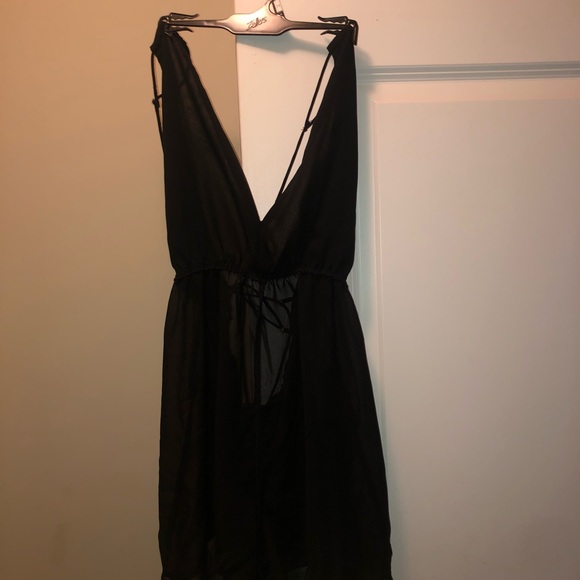 *New* Nasty Gal Swimsuit Cover - Picture 3 of 4